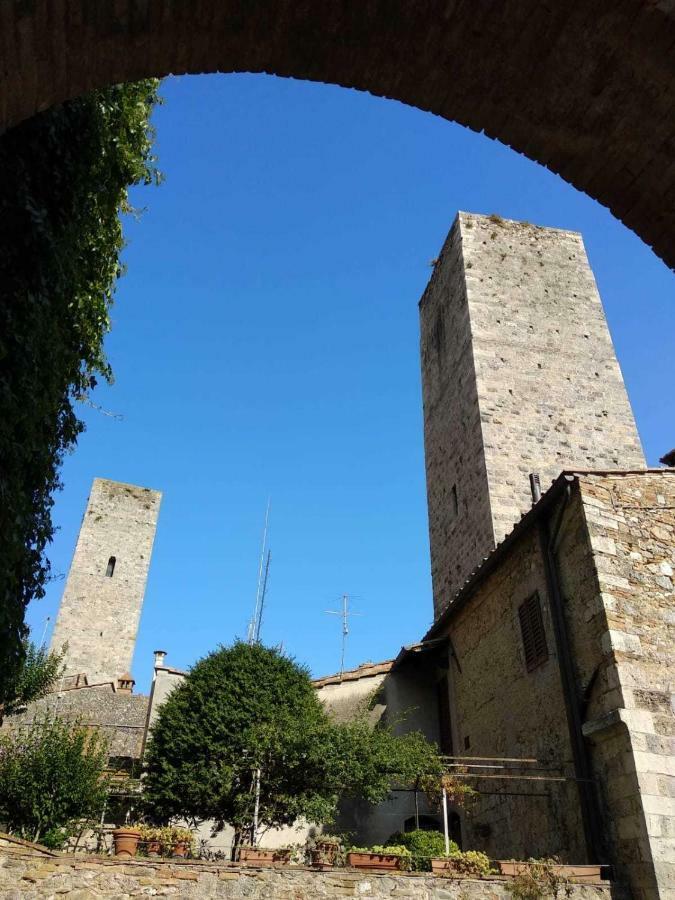 Il Prunello - Una Casa Tra Le Torri San Gimignano Exterior photo